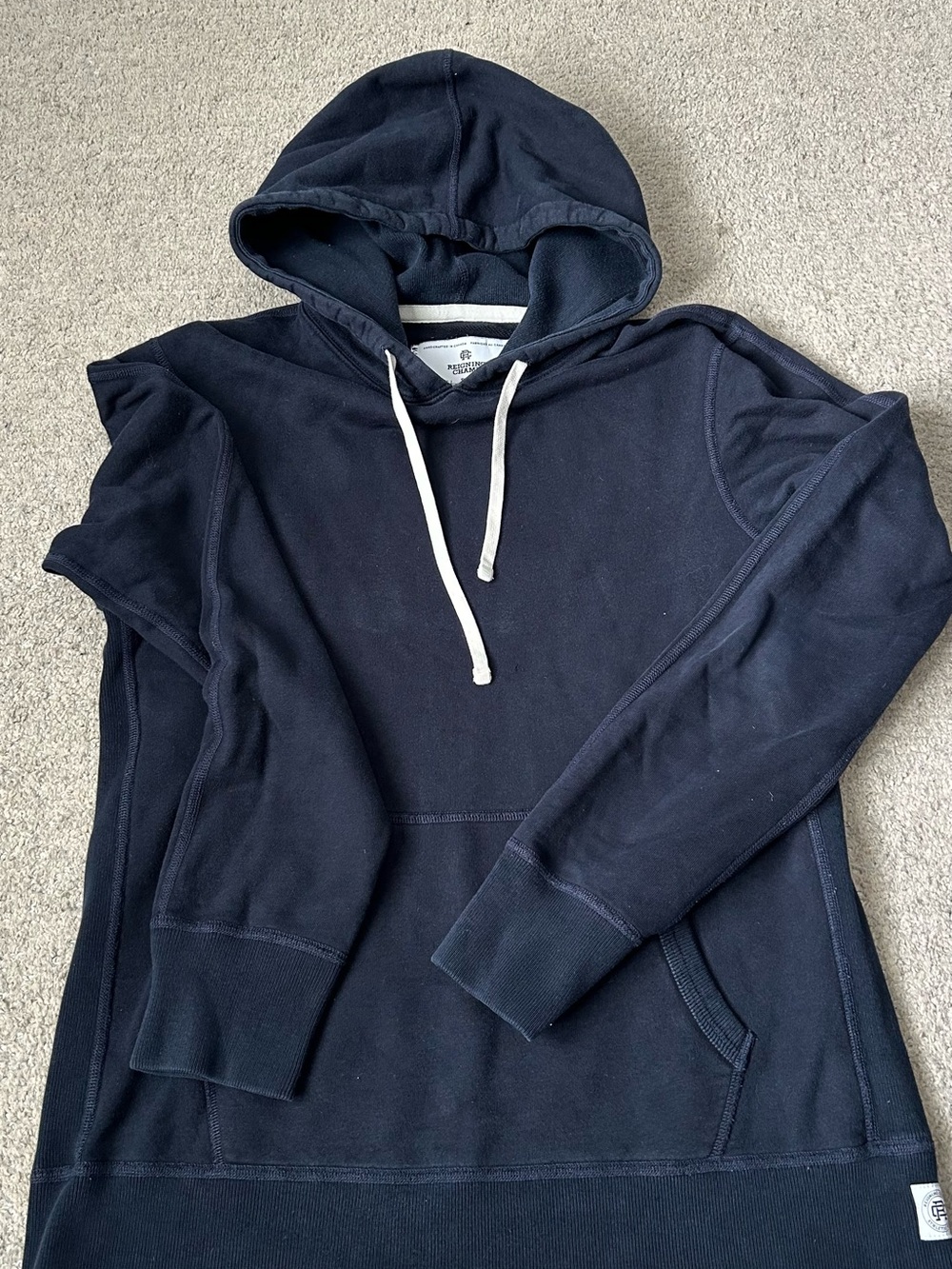 Reigning Champ
hoodie